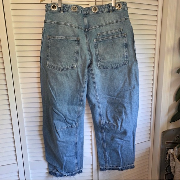 WE THE FREE FREE PEOPLE MOXIE BARREL JEANS Size 28 | Distressed Boho Denim - Picture 7 of 10